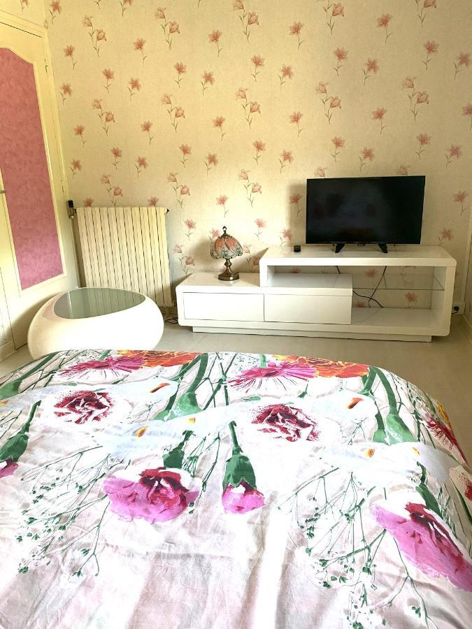 Maison Au Calme, 6 Voyageurs Riorges ภายนอก รูปภาพ